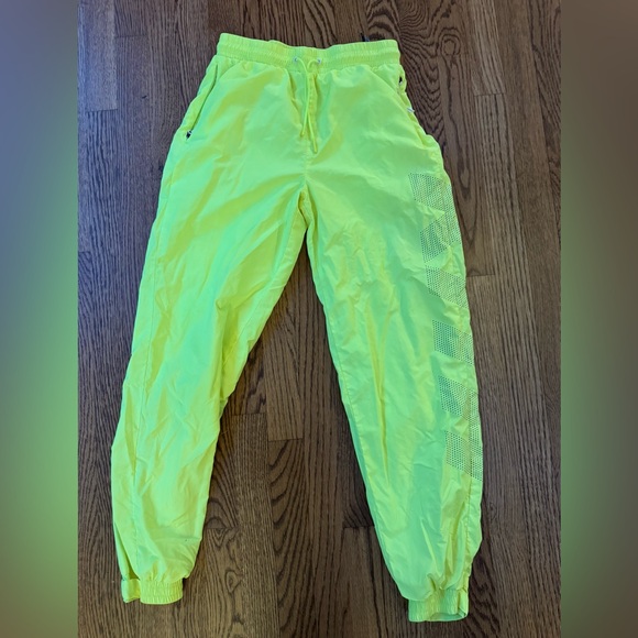 Kith neon yellow joggers- women’s size XS - Picture 1 of 6